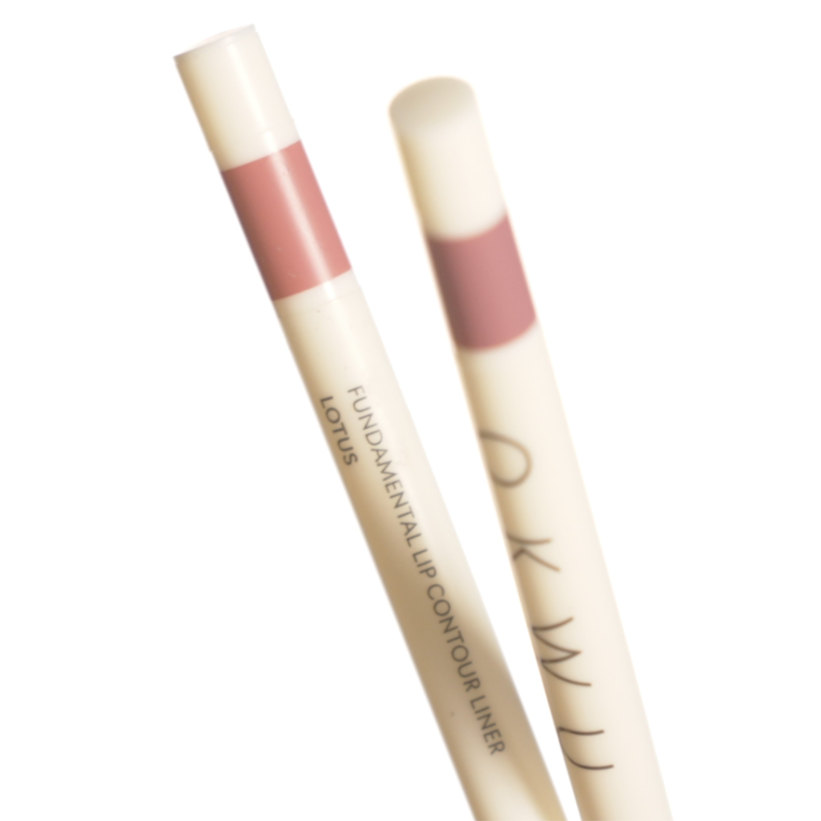 Fundamental Lip Contour Liner